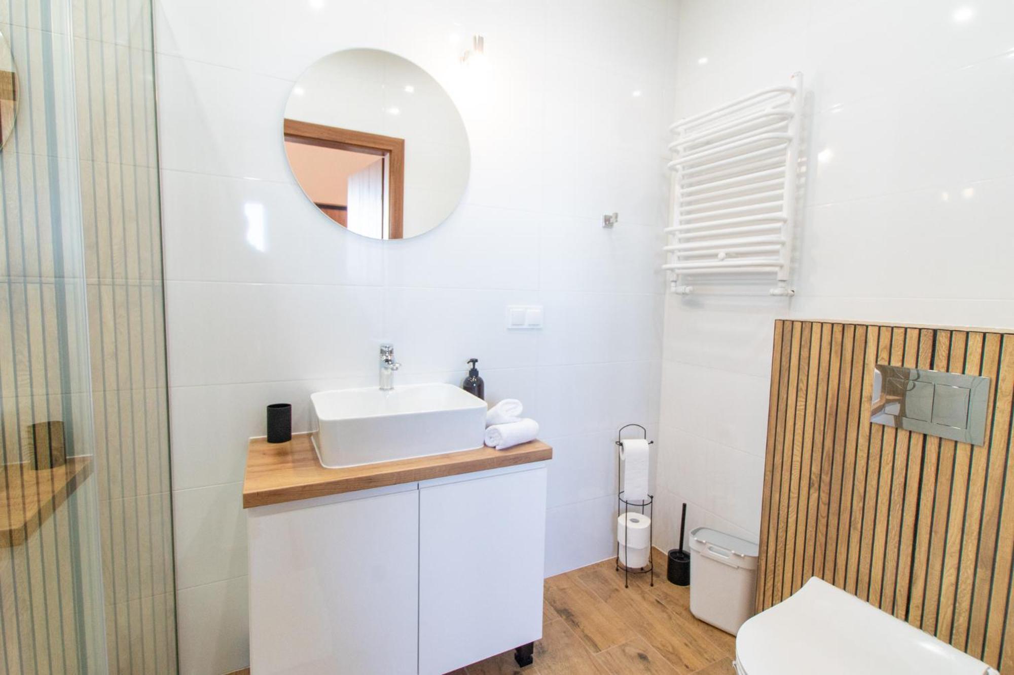 Wichrowe Wzgorze Guest House Krajno Pierwsze Exterior foto