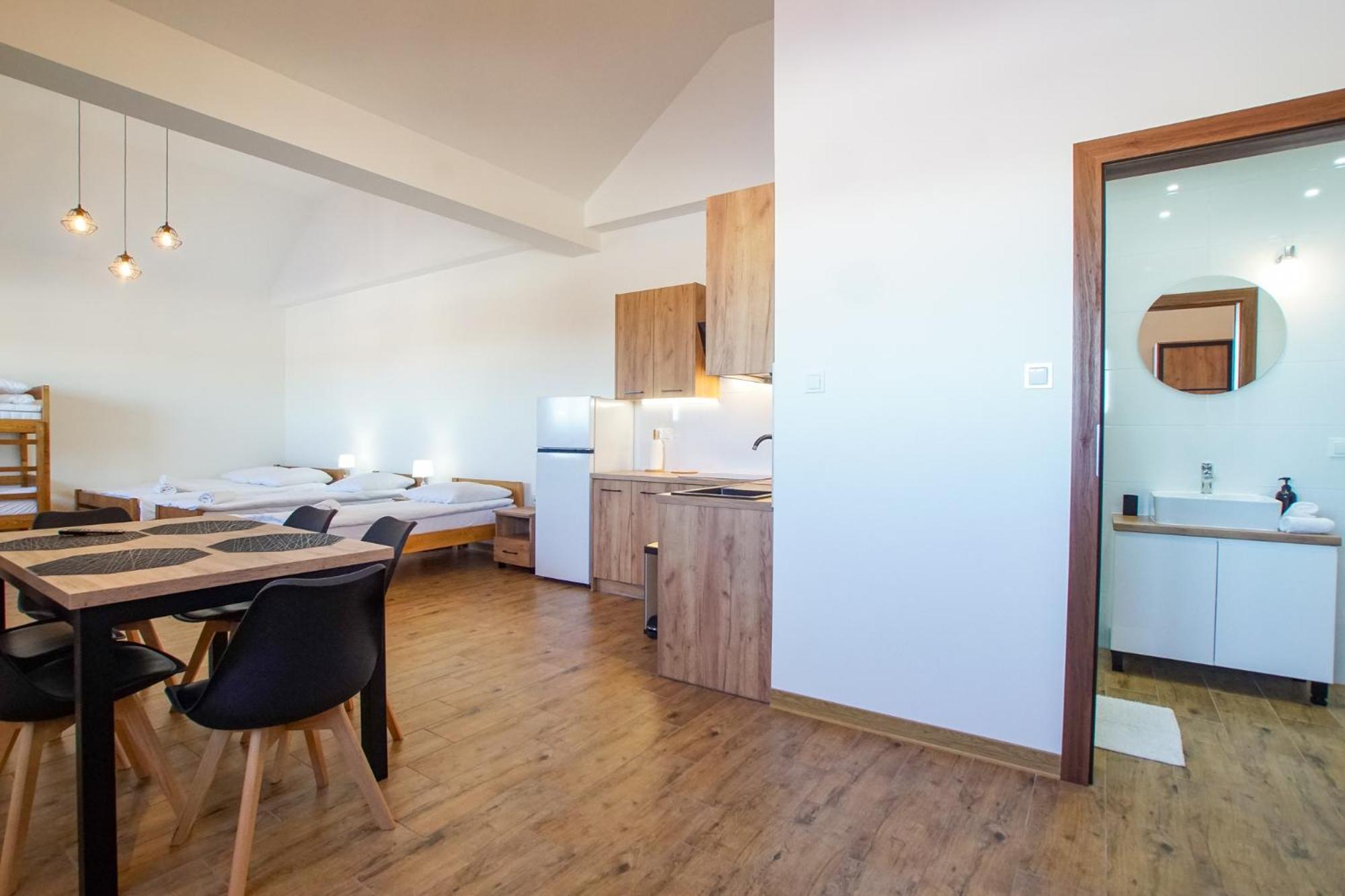 Wichrowe Wzgorze Guest House Krajno Pierwsze Exterior foto